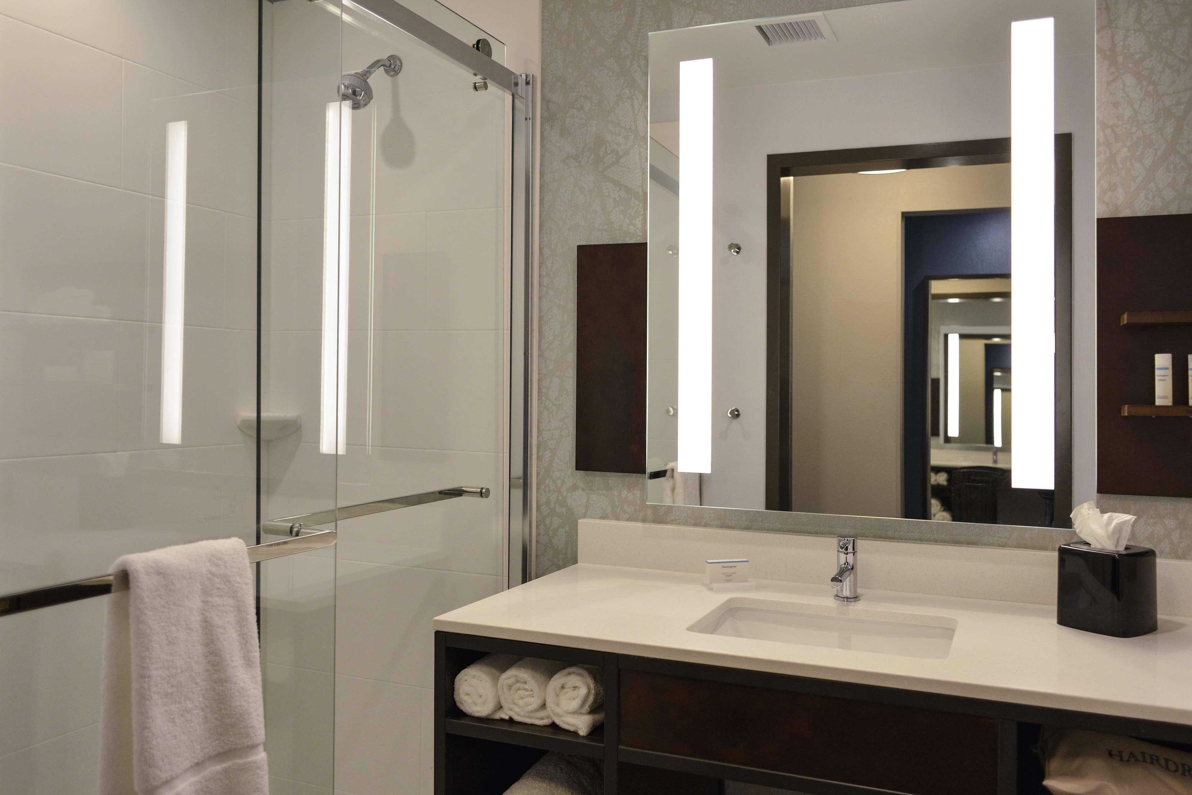 Hilton Garden Inn Louisville Mall Of St. Matthews Exteriér fotografie